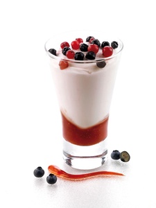 Bild på Yoghurtglass med skogsbär 100 g Butik